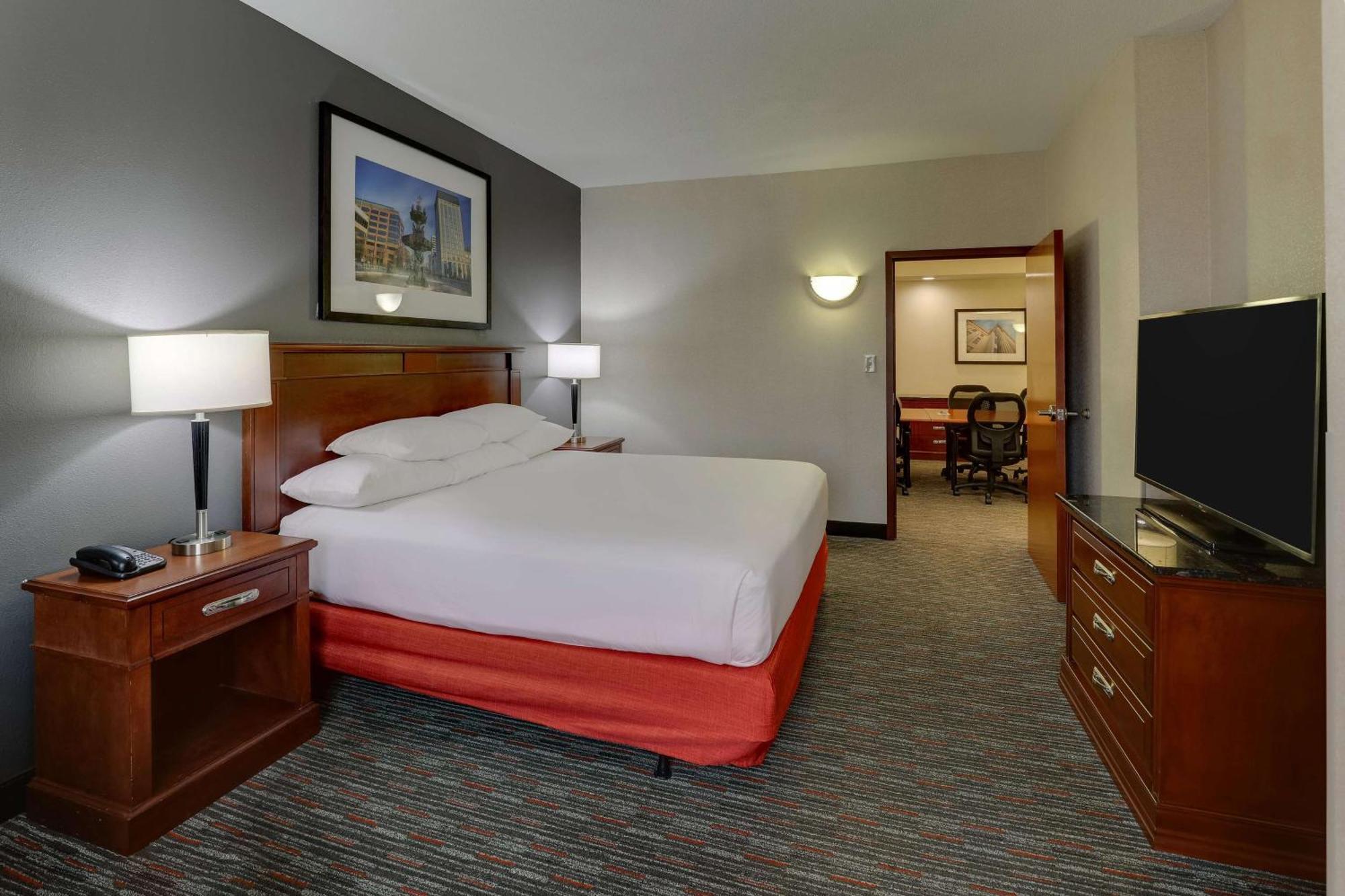 Drury Inn & Suites Монтгомери Экстерьер фото